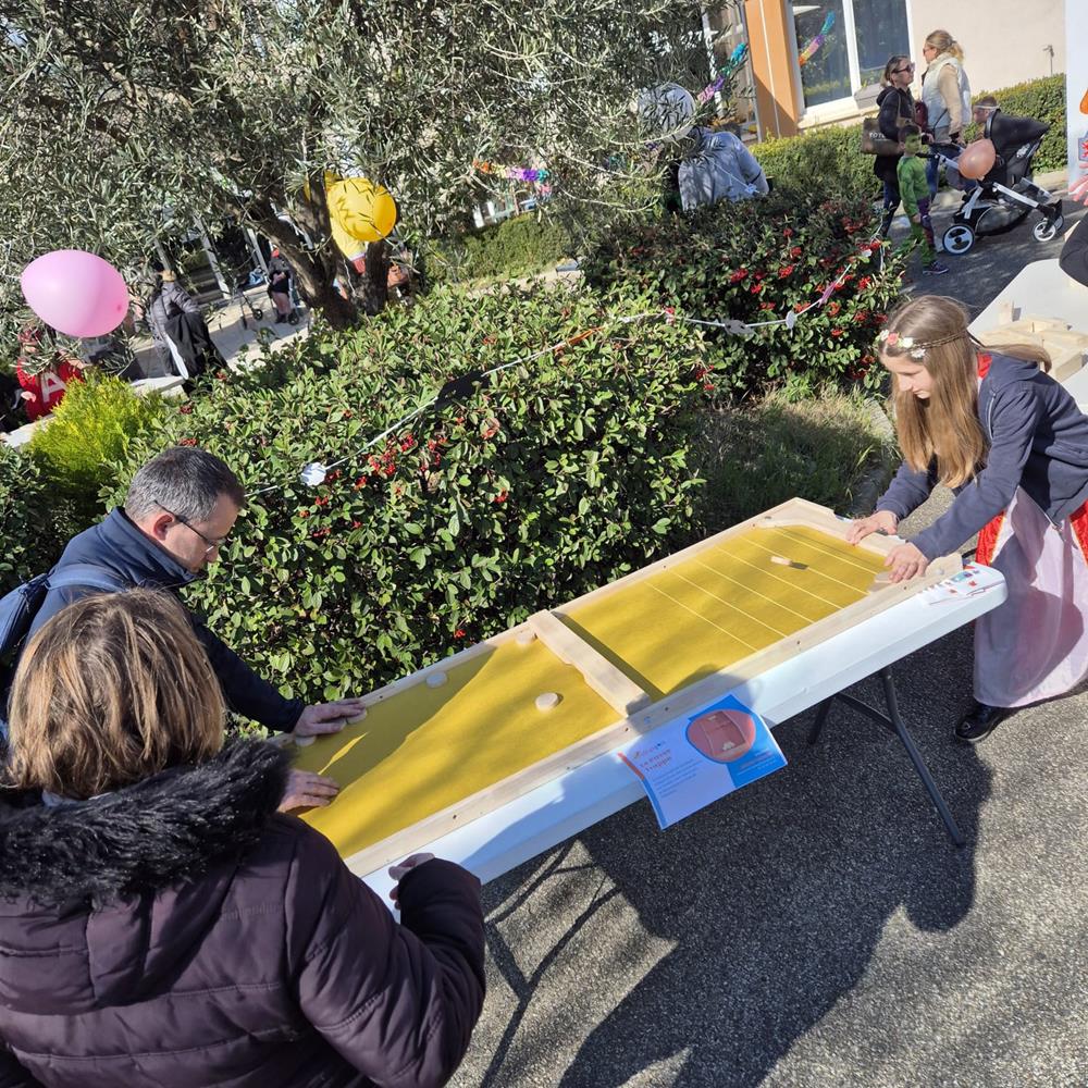 Photo Animation Passe Trappe lors d'une kermesse dans le Gard (30)