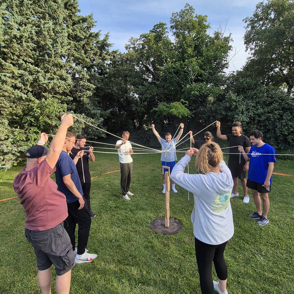 Photo Animation lors d'un Team Building avec un challenge challenge à Carpentras (84)